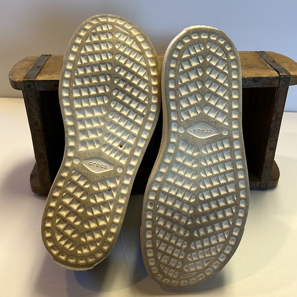 Croc brand slide on shoes. - Picture 4 of 5